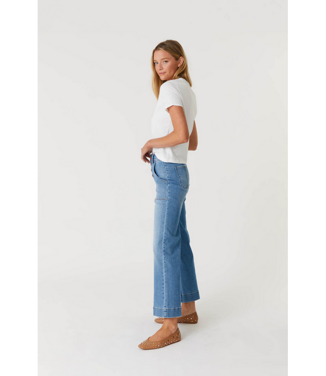 Ladies Level 99 Level 99 Camille Exposed Button Wide Leg