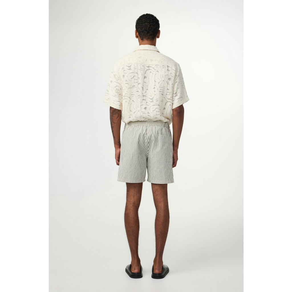 No Nationality NNO7 Gregor 5246 Short