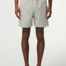 No Nationality NNO7 Gregor 5246 Short