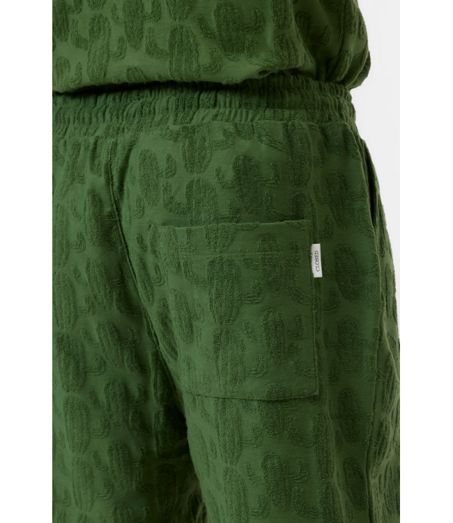 Closed CLOSED Print Terry Short