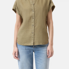 CLOSED Sleeveles BU Top