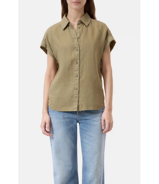 CLOSED Sleeveles BU Top