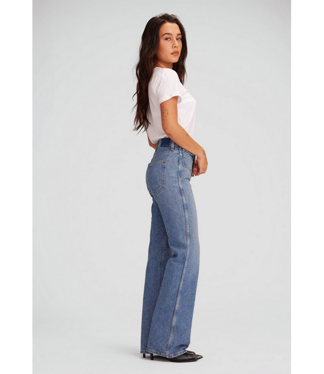 Ladies Etica ETICA Ayla High Rise Modern Boot