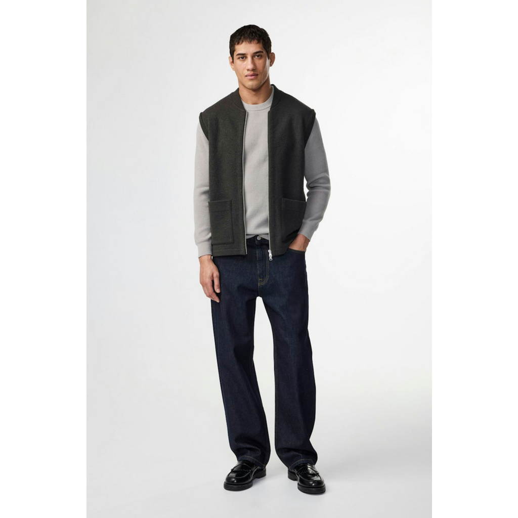 No Nationality NNO7 Merino Vest