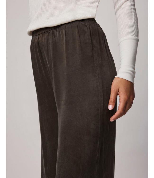 Ladies SPLENDID Splendid Serena Satin Pant