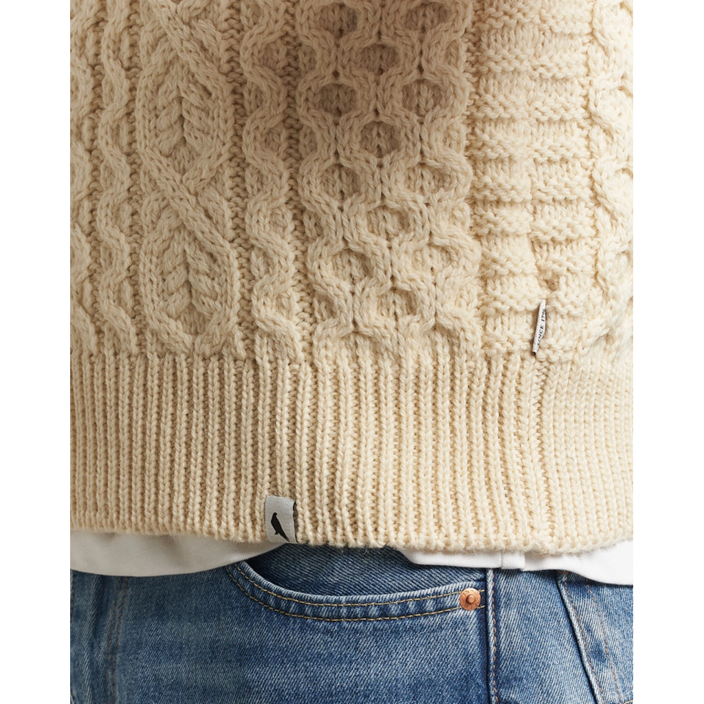 Peregrine Hudaon Aran Vest