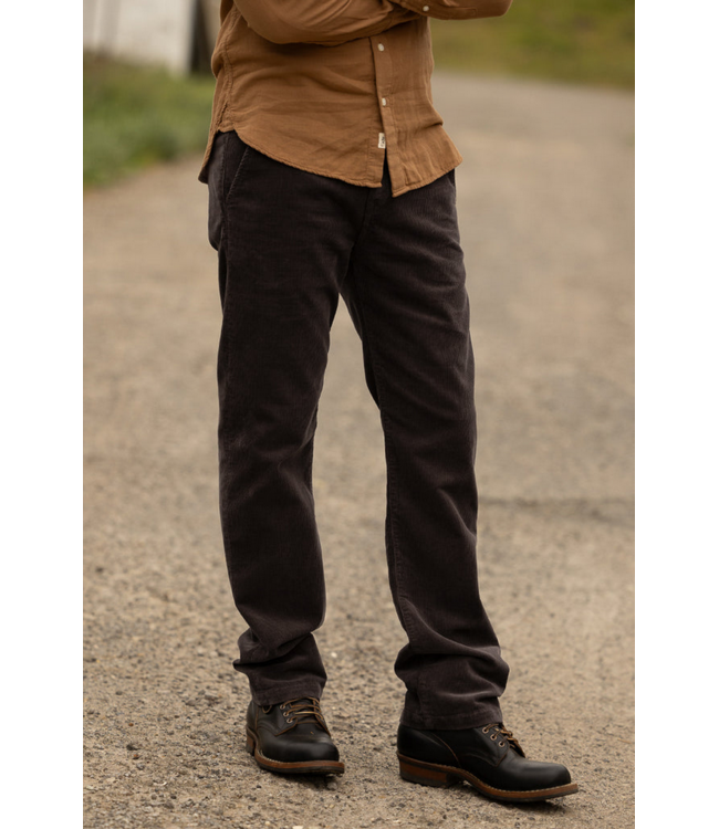 Kato Kato Pipe Cord Chino