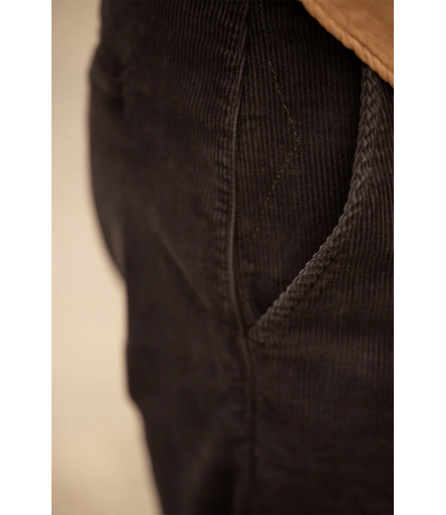 Kato Kato Pipe Cord Chino