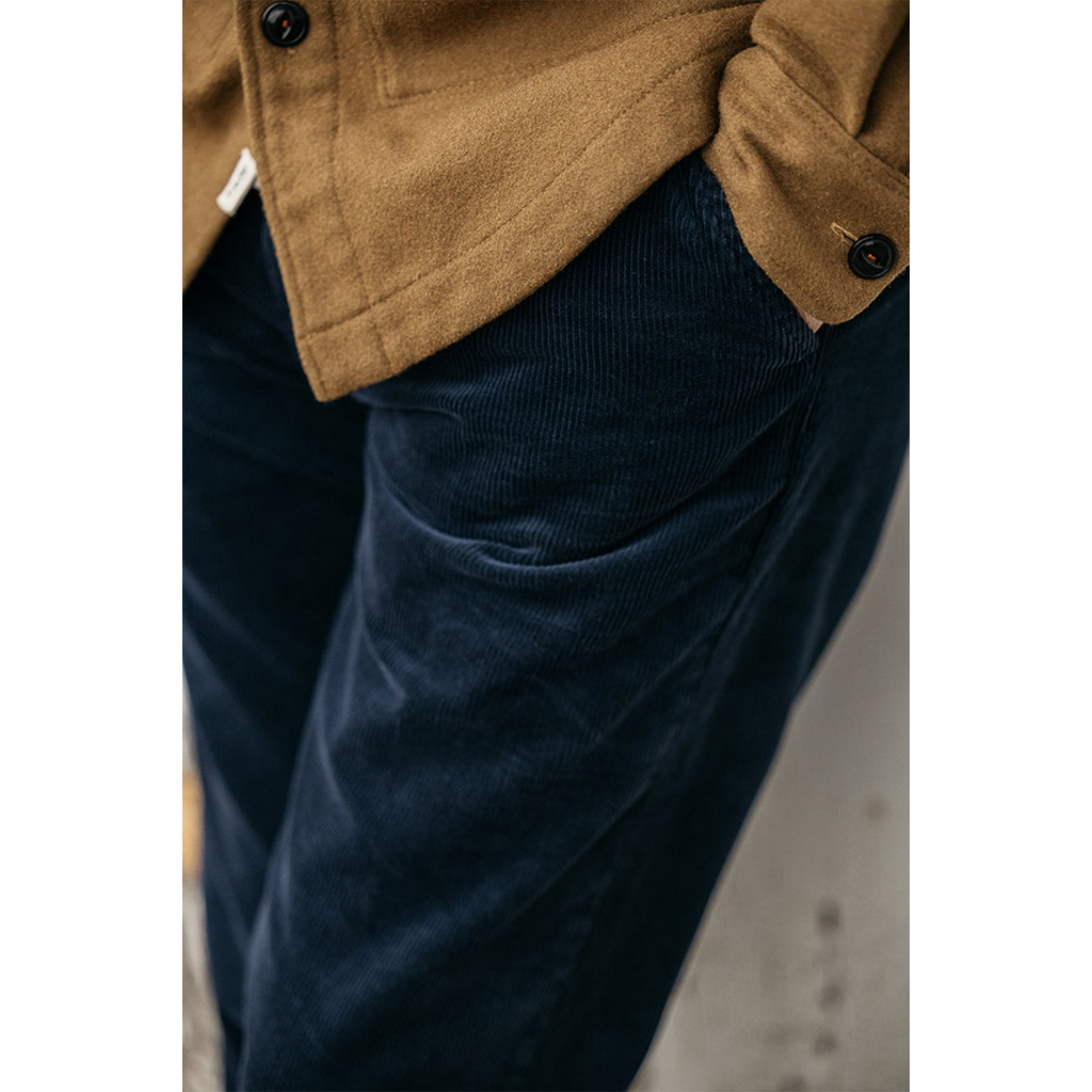 Kato Kato Pipe Cord Chino