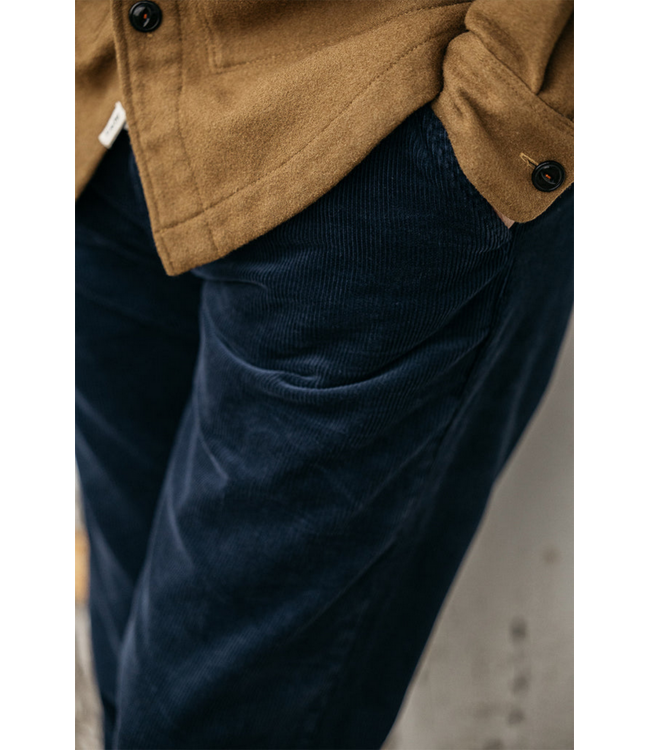 Kato Kato Pipe Cord Chino