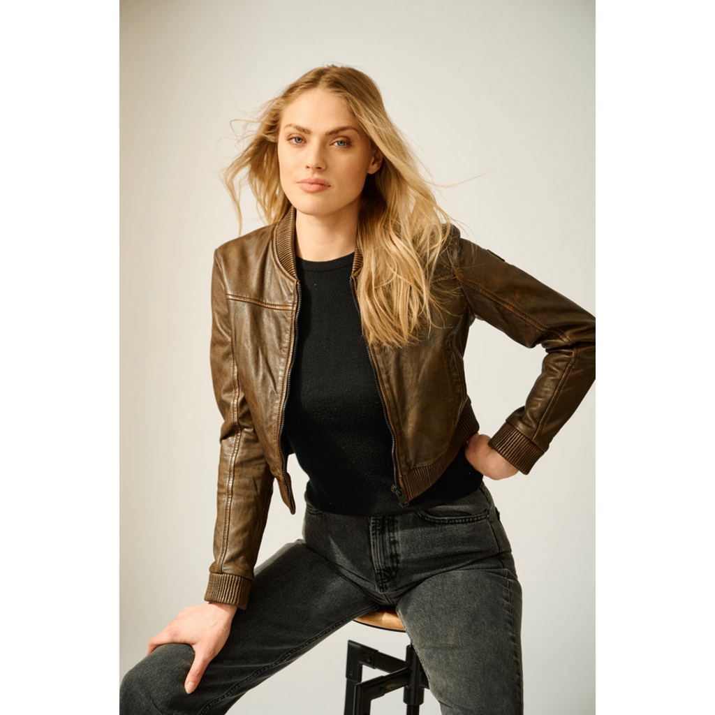 MAURITIUS Kamaryn Crop Bomber