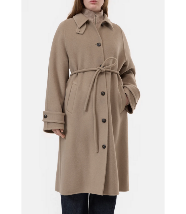 CLOSED Belted Wool Coat