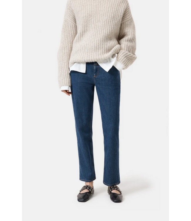 CLOSED Junna Crop Straight Jean