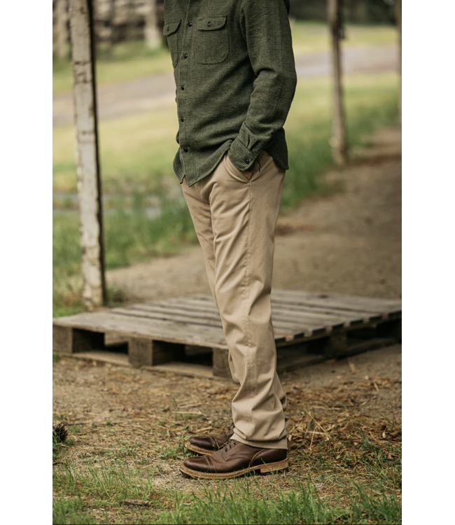Kato Kato Pipe Straight Denit Chino