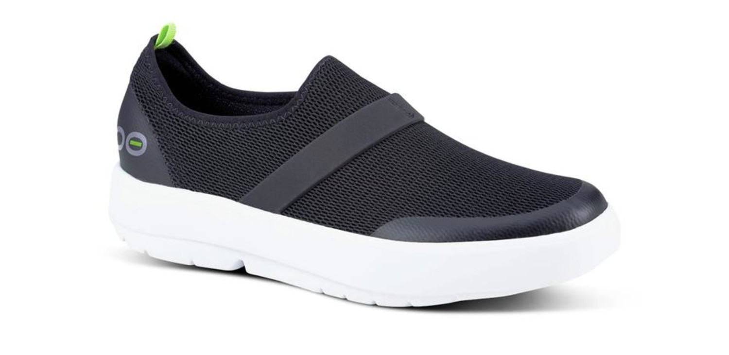 Oofos Women's OOmg Mesh - Black/White