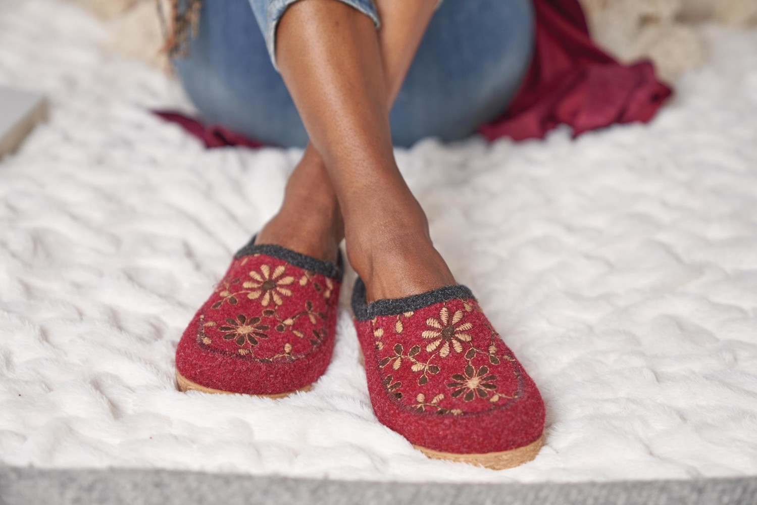 Taos deals woolderness clogs