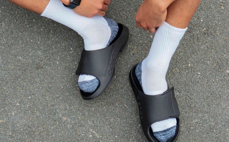 OOahh Sport Flex Slide - Black/Black Matte - Gentry's Footwear
