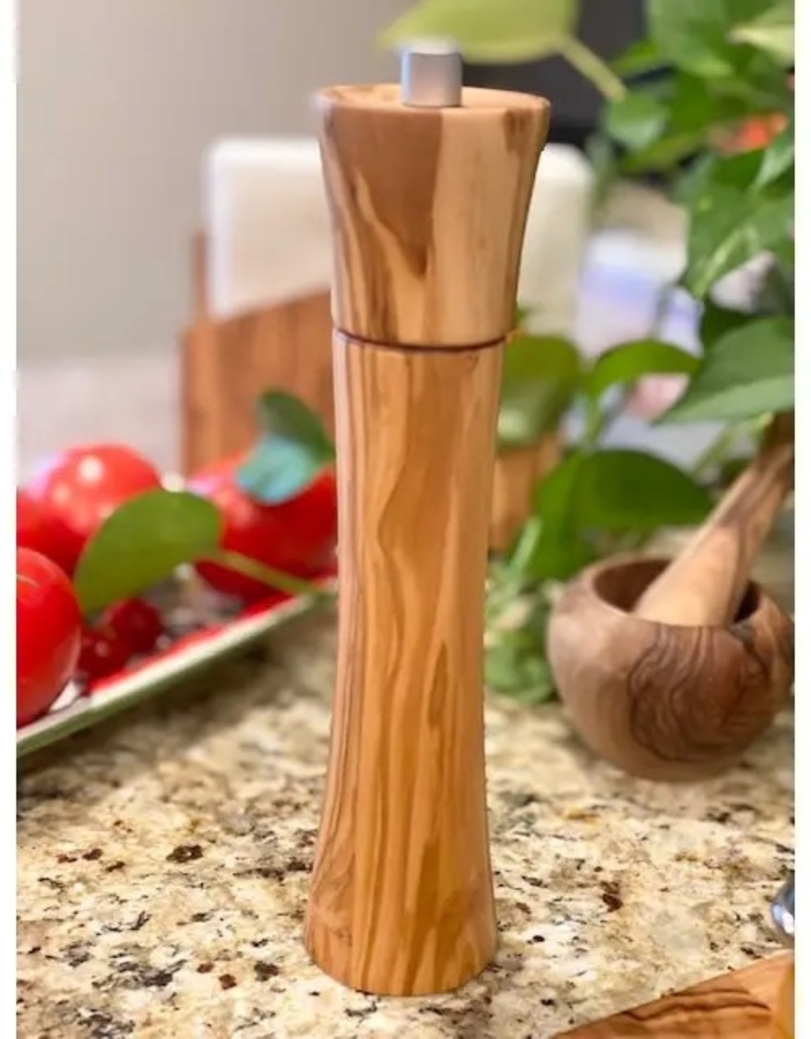 OLIVE WOOD PEPPER MILL 9.5"