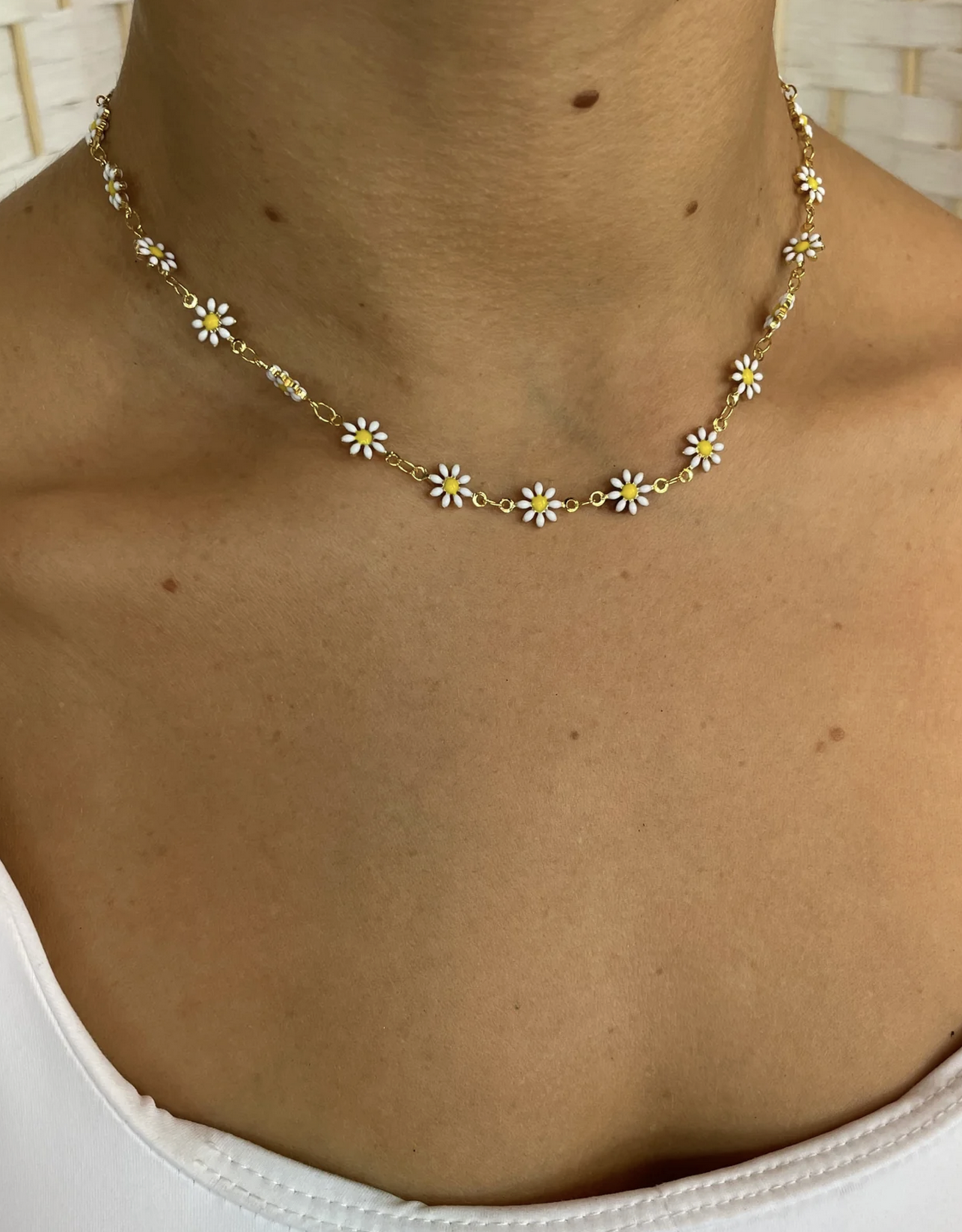 nikki smith daisy white choker