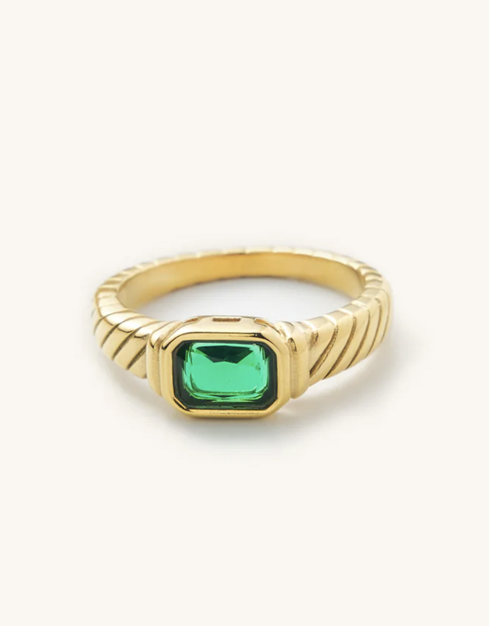 nikki smith braided emerald ring- size 8