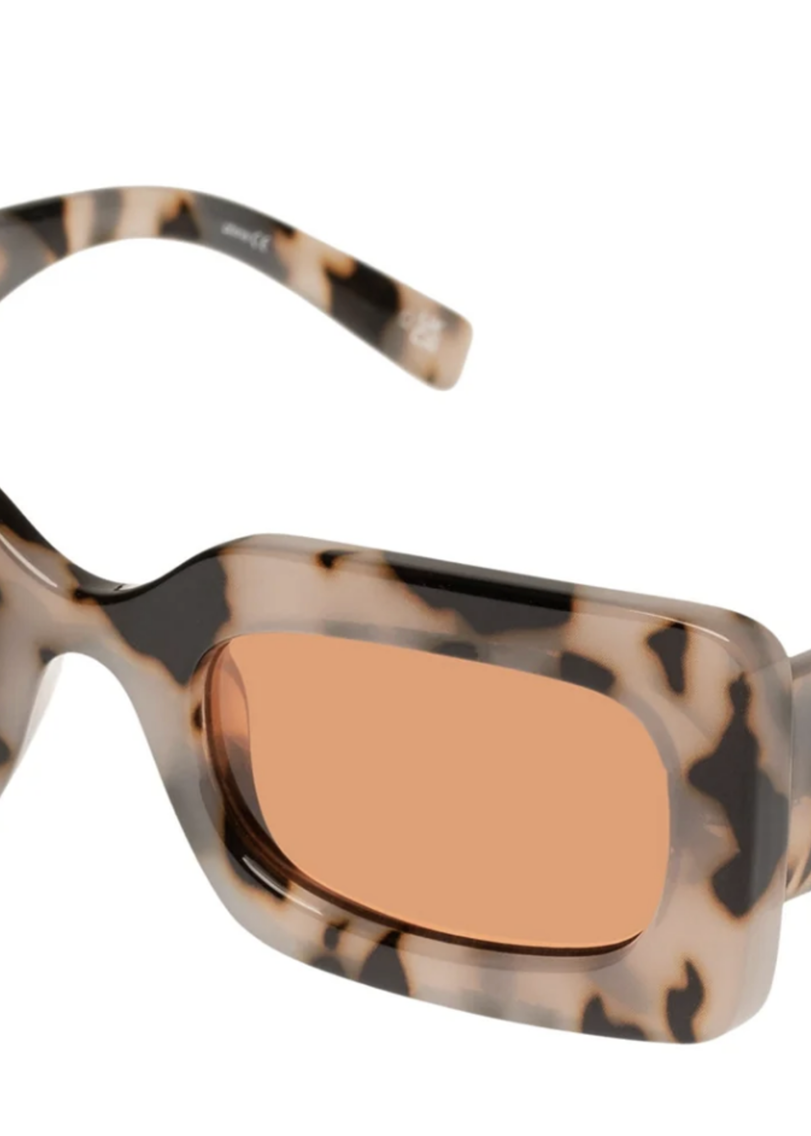 Le Specs OH Damn! Cookie Tort