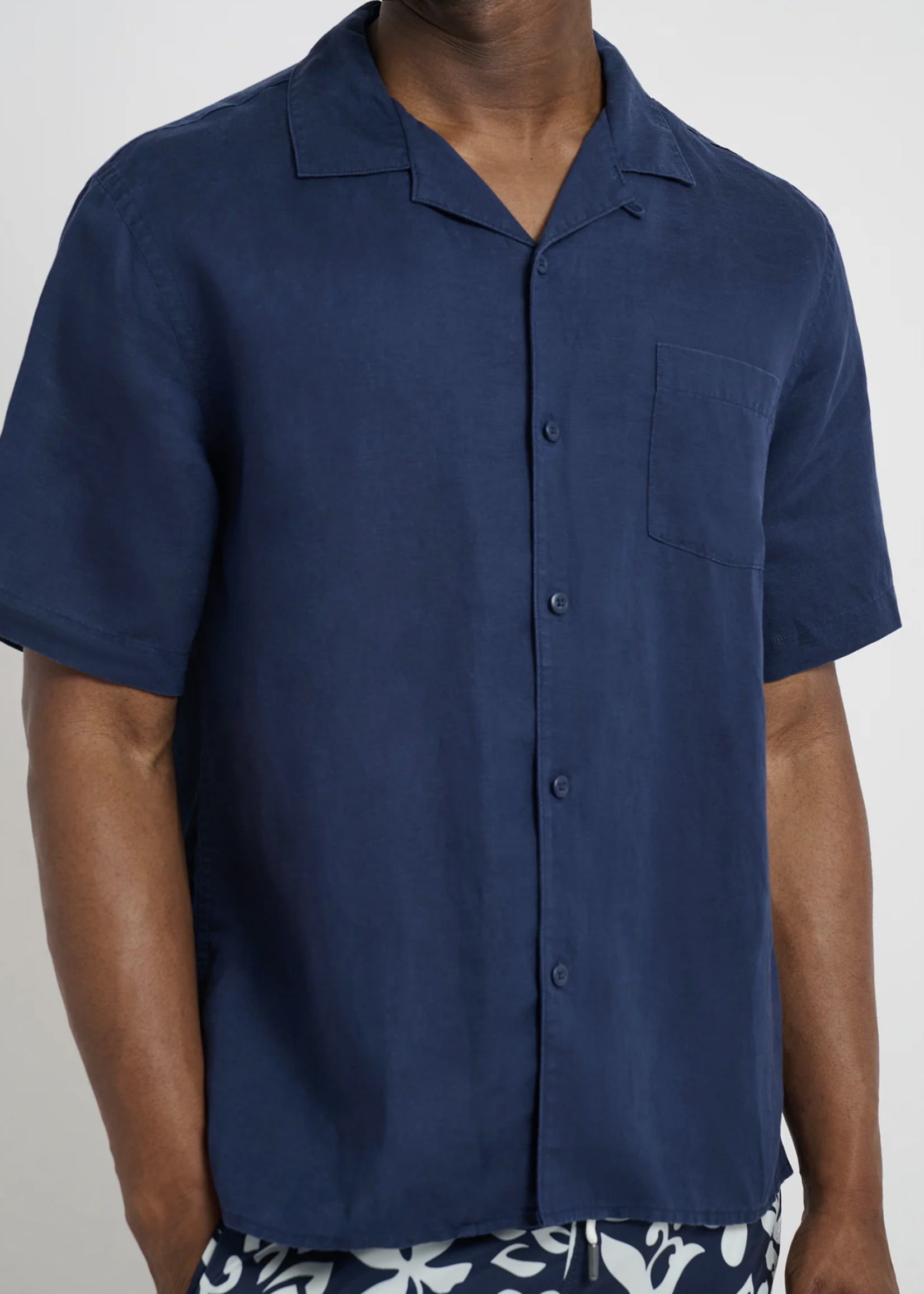 Onia  Men Onia Men Air Linen Vacation Shirt Navy
