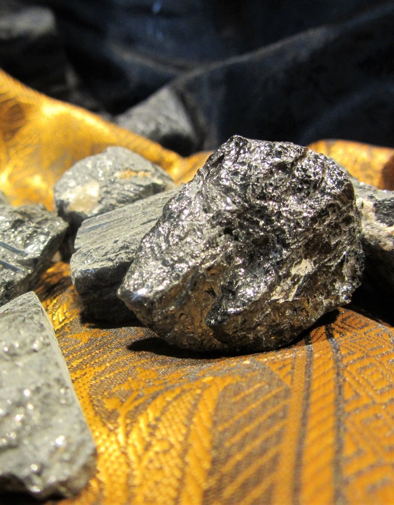 Black Tourmaline Rough - ROUBTO