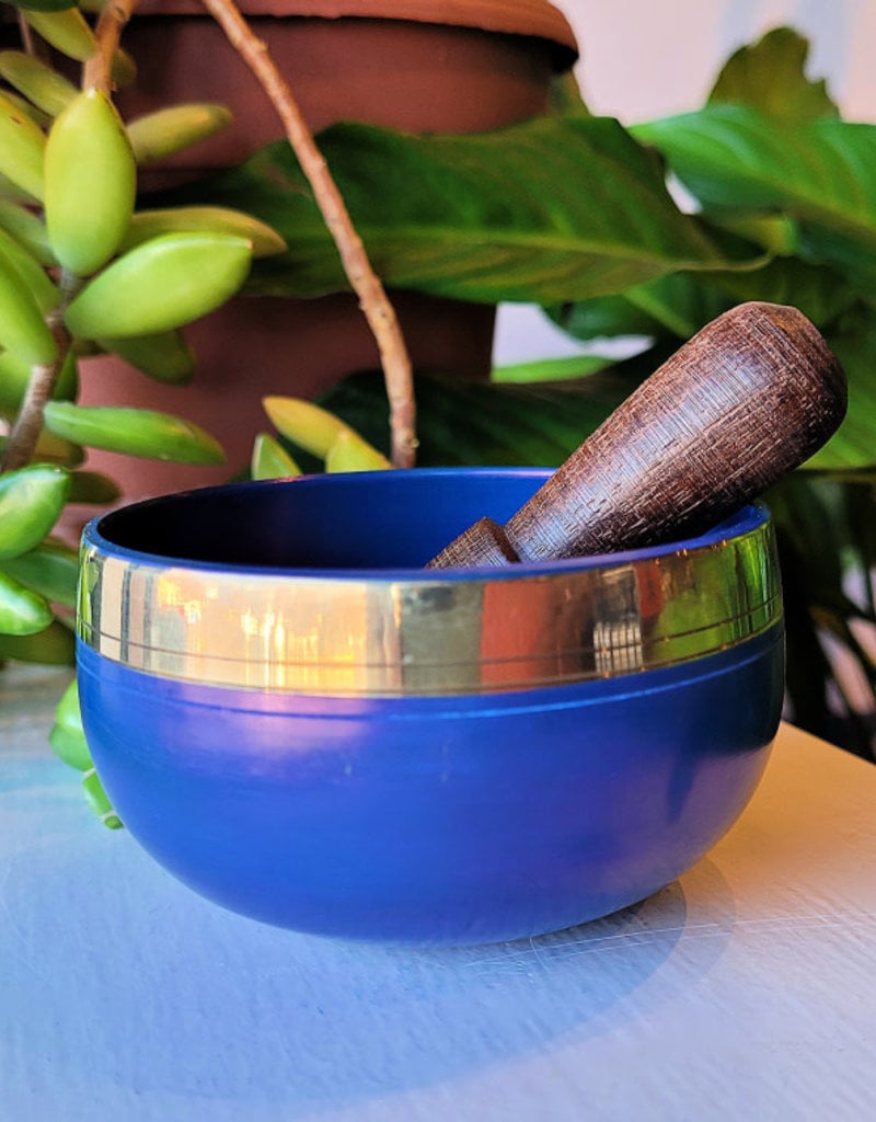 Third Eye Chakra Singing Bowl with Silk Case