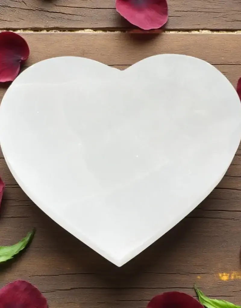 Selenite - Heart Flat Charging Plate