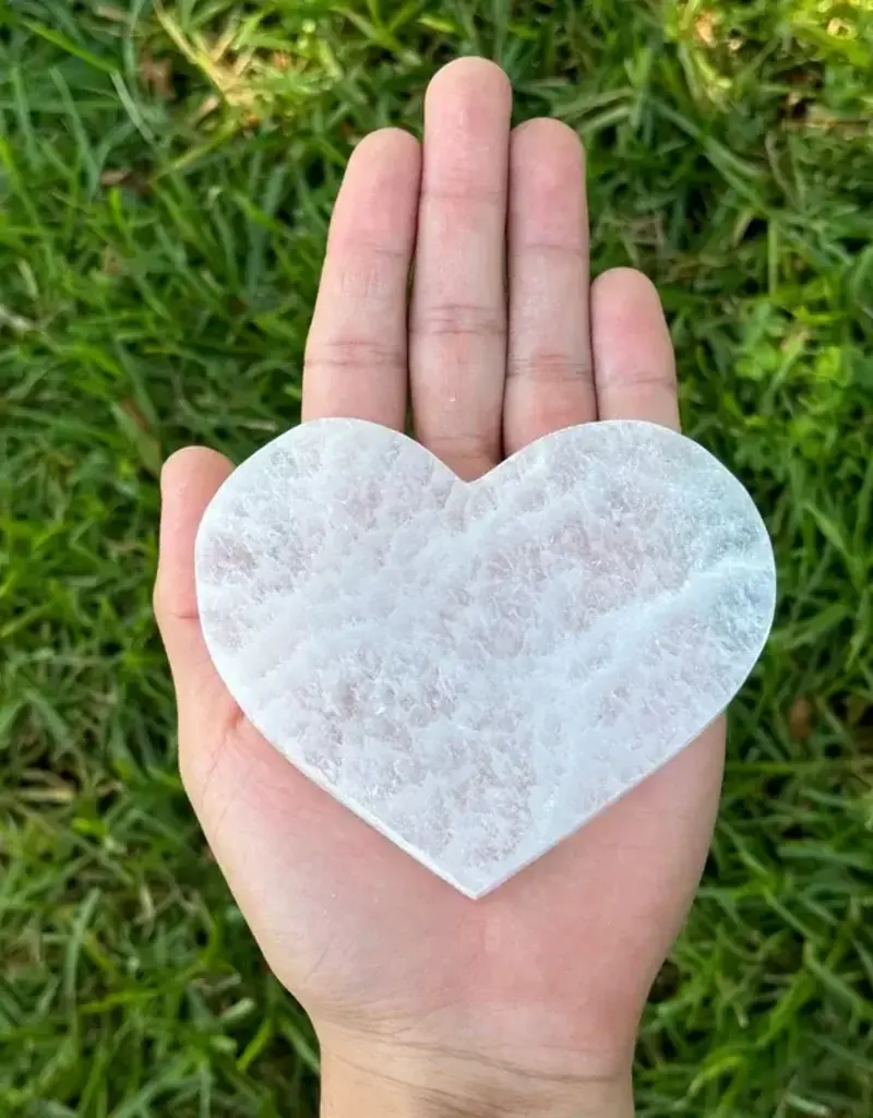 Selenite - Heart Flat Charging Plate