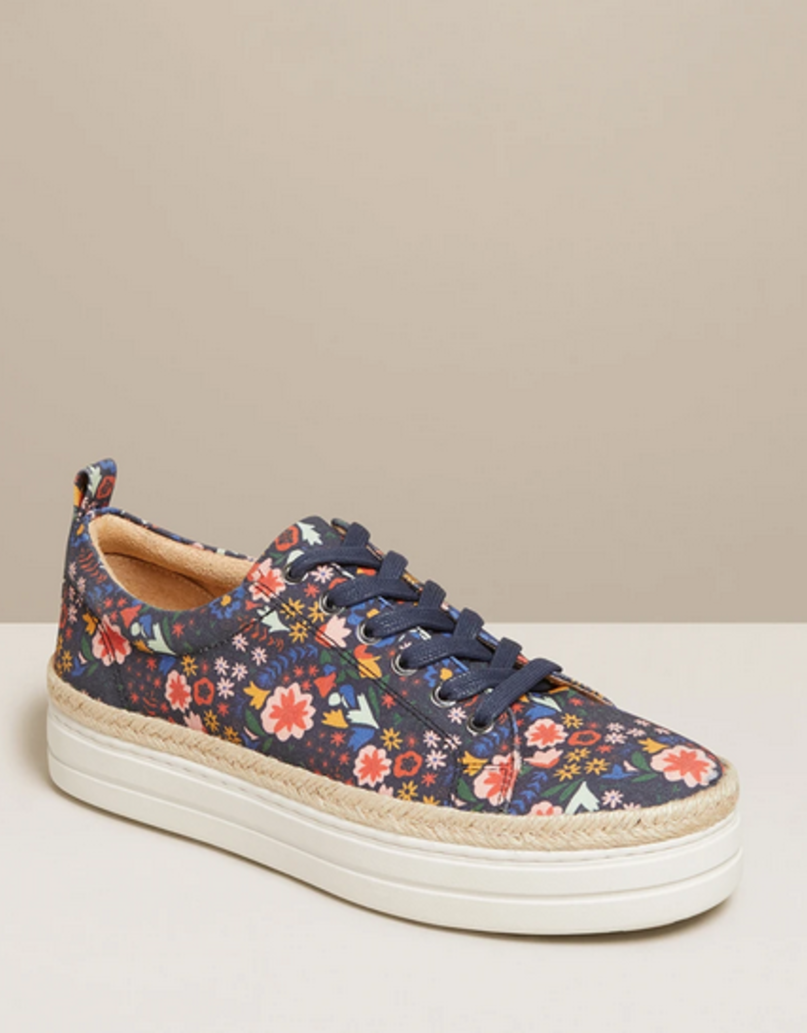 Mia Flower Sneakers
