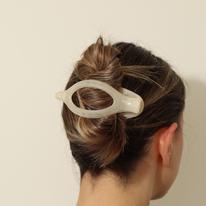 Pince à cheveux plate pointue - Crème