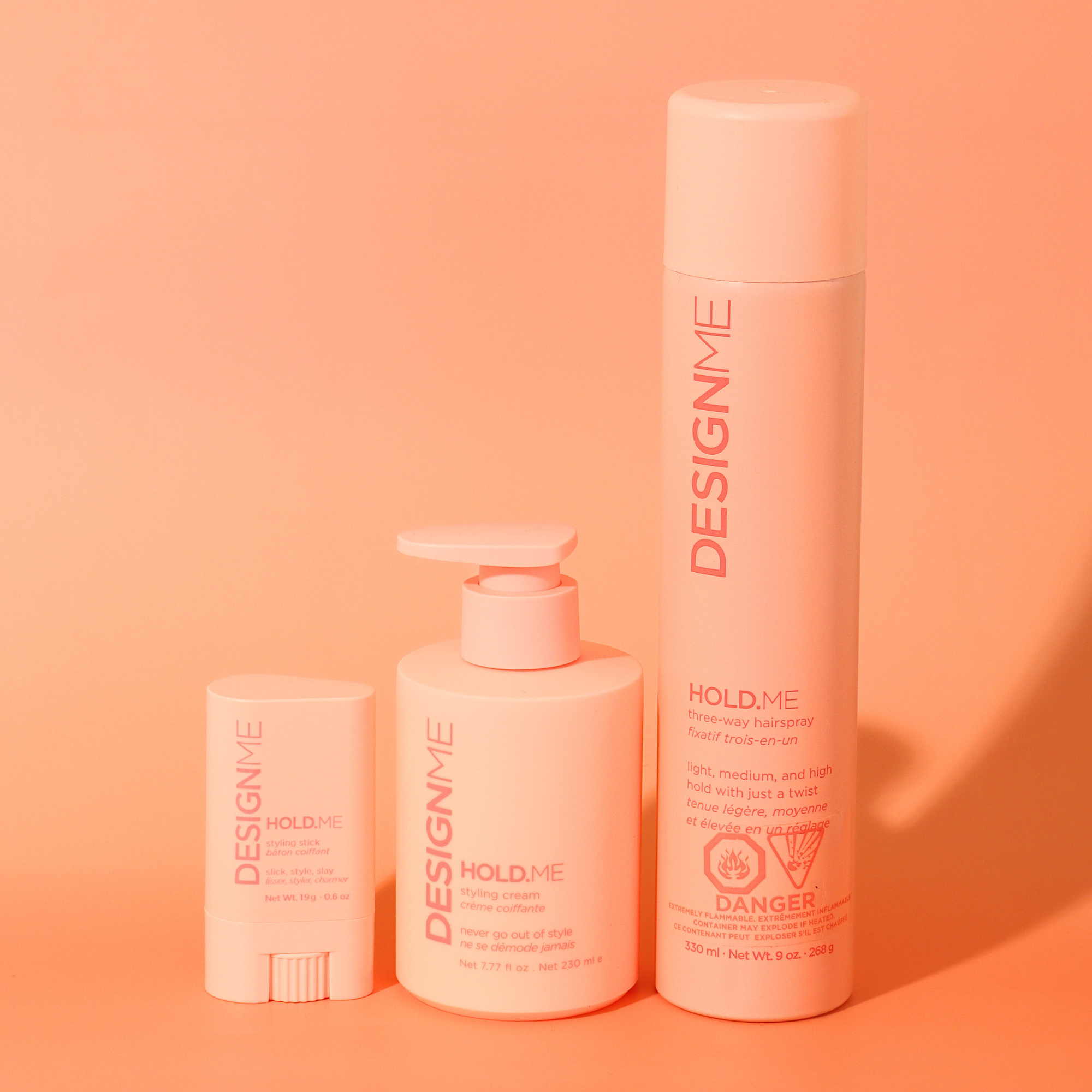 Fixatif à tenue modulable DESIGNME HOLD.ME pour une finition naturelle et flexible