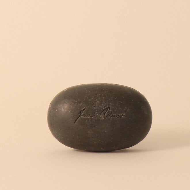Pain de massage au charbon - 135g