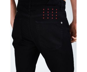 chitch laid black
