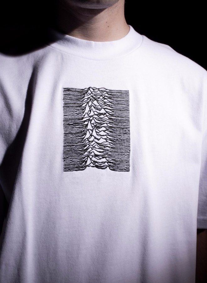 SHADOW PLAY EMBROIDERED PREMIUM WHITE T-SHIRT