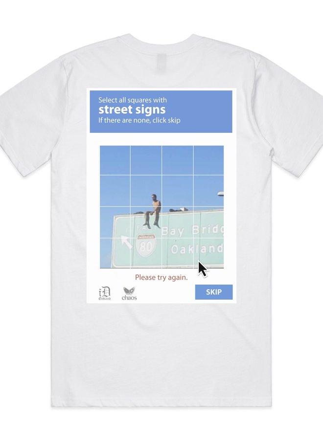 I AM NOT A ROBOT TEE WHITE