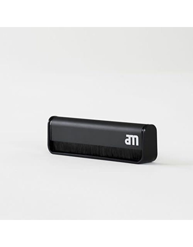 AM Clean Sound/Carbon Bristle Brush