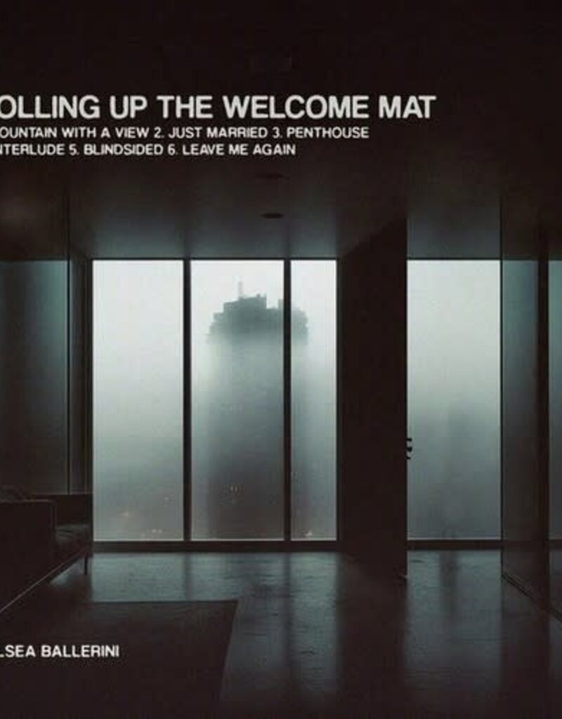 (LP) Kelsea Ballerini - Rolling Up The Welcome Mat EP (Clear Smoke Vinyl)
