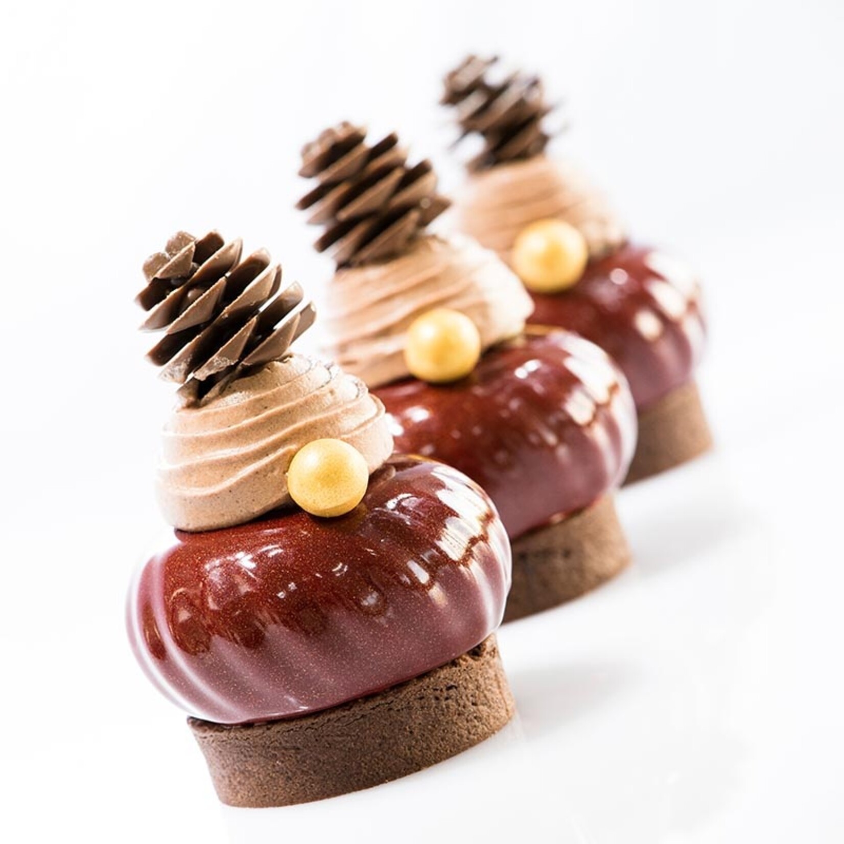 Dobla Dobla - Chocolate Pinecone (18 ct)