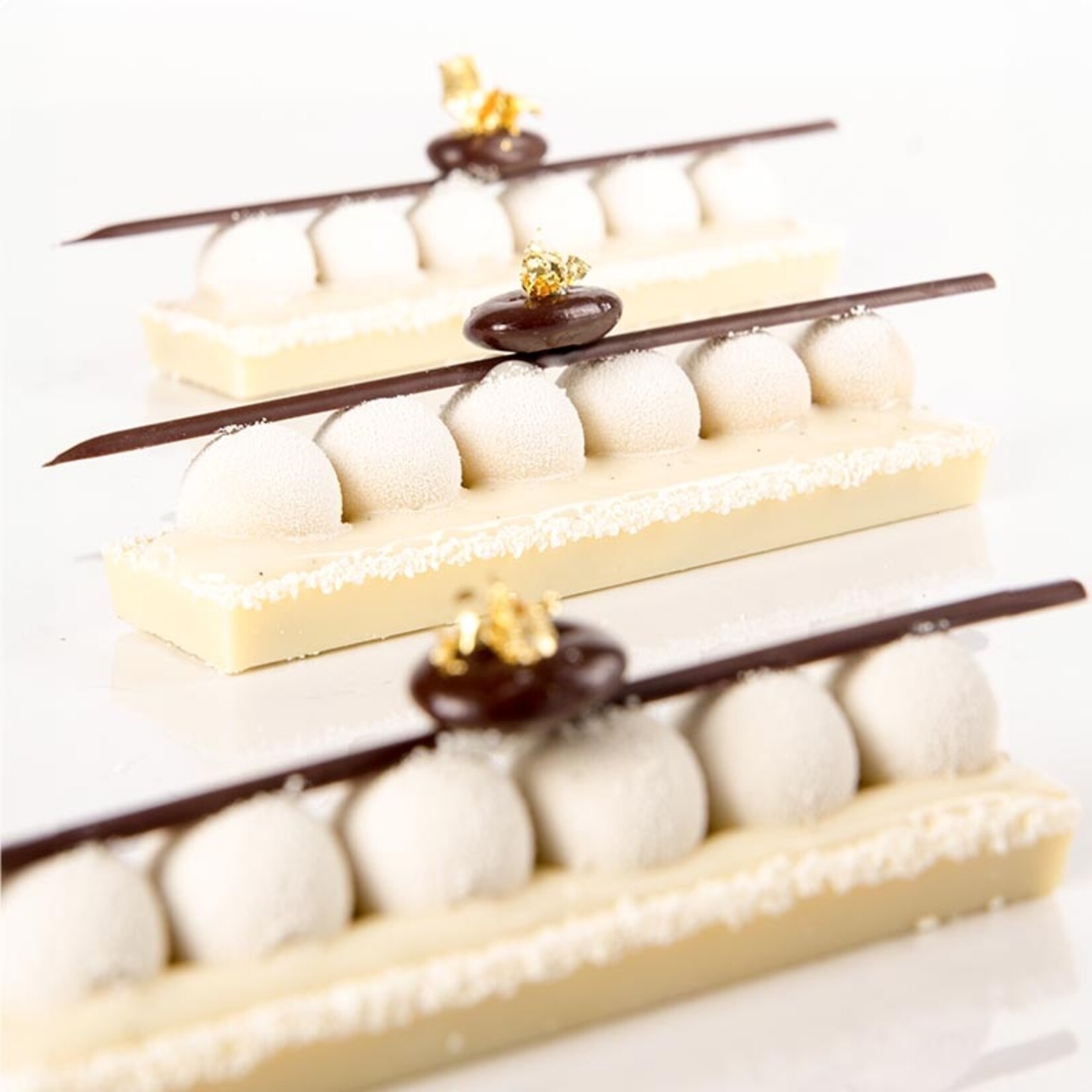 Dobla Dobla - Dark / White Chocolate Spear (490 ct)