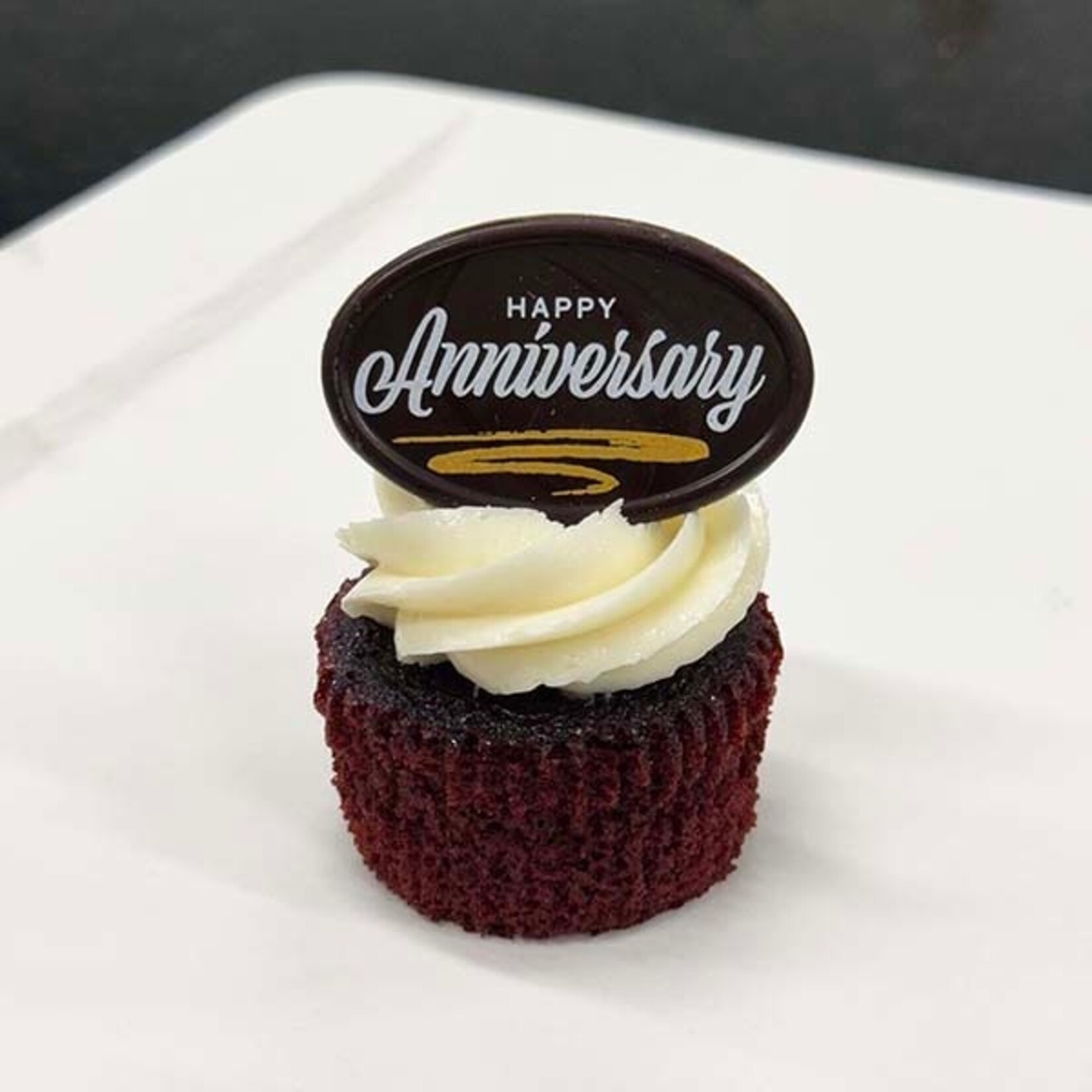 Dobla Dobla - Happy Anniversary Oval Dark Chocolate (140 ct)