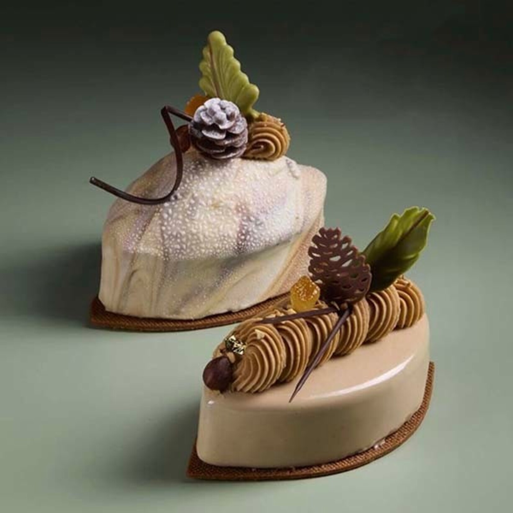 Dobla Dobla - Chocolate Pinecone (18 ct)