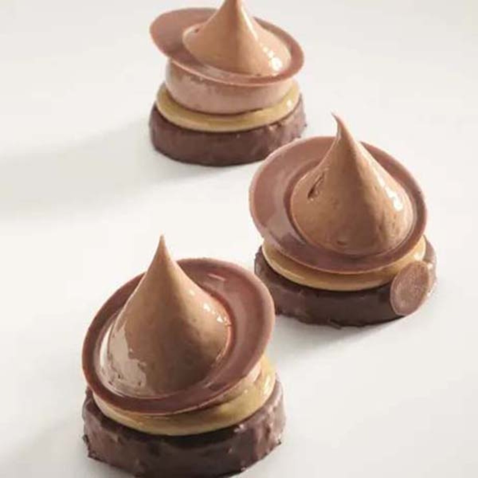 Valrhona Valrhona - Satilia Milk Chocolate 38% - 26.5 lb