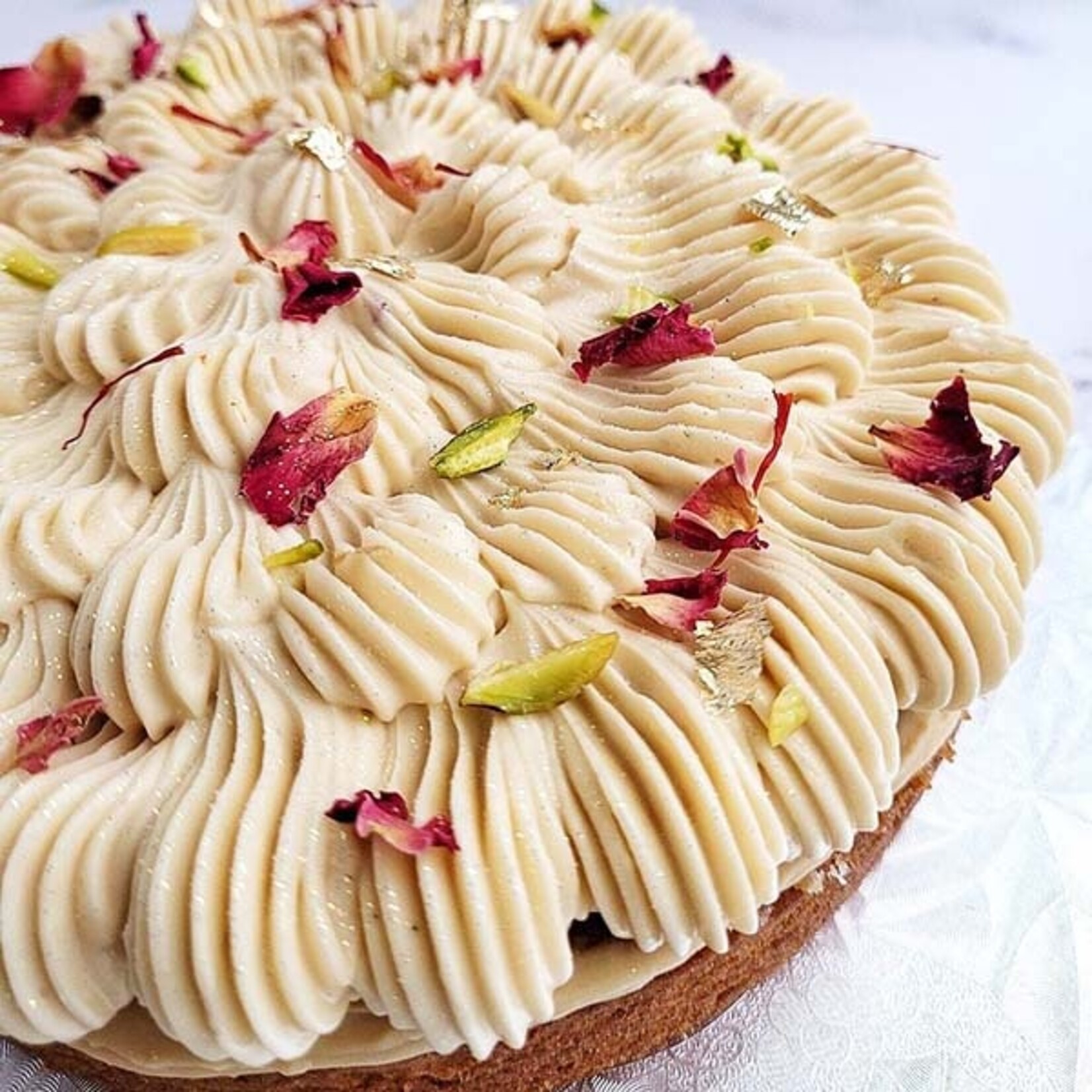 Valrhona Valrhona - Dulcey Blond Chocolate 35% - 250 g / 8.8 oz