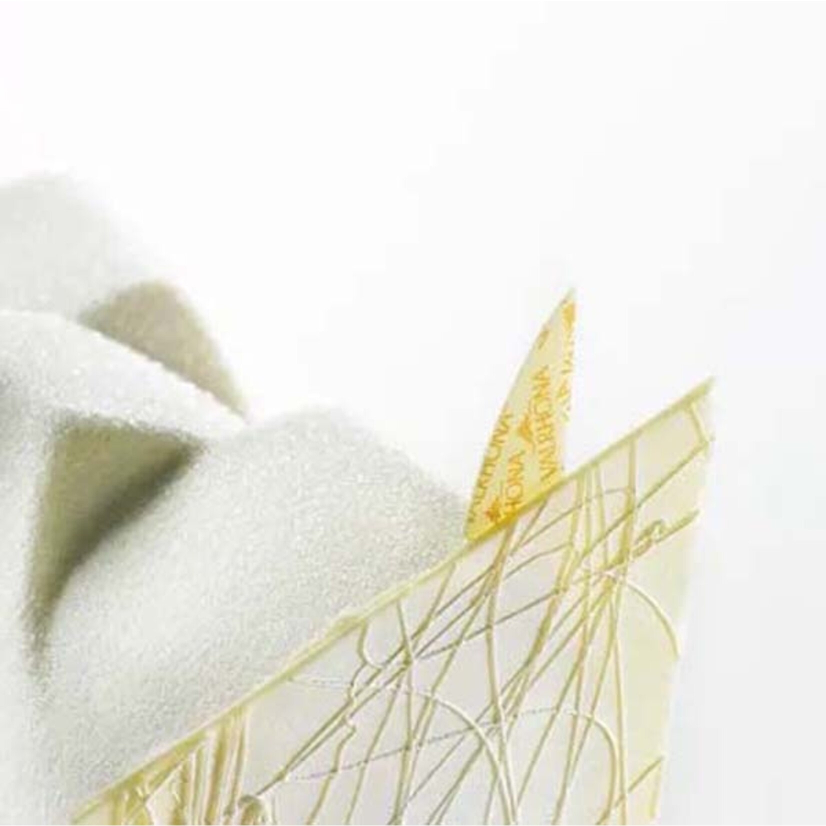 Valrhona Valrhona - Opalys White Chocolate 33% - 6.6 lb (box of 3)
