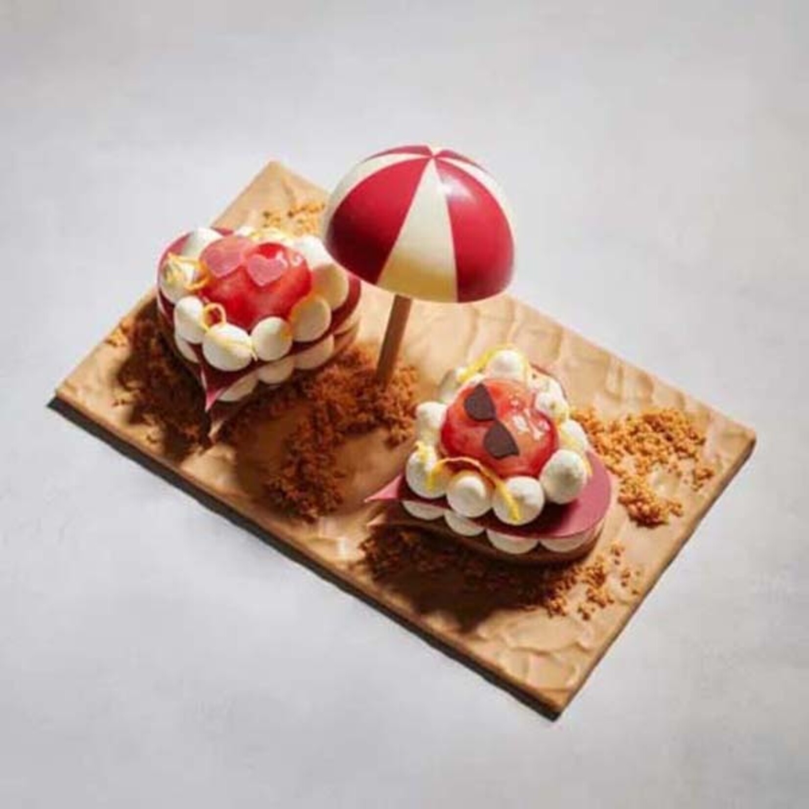 Valrhona Valrhona - Opalys White Chocolate 33% - 6.6 lb (box of 3)