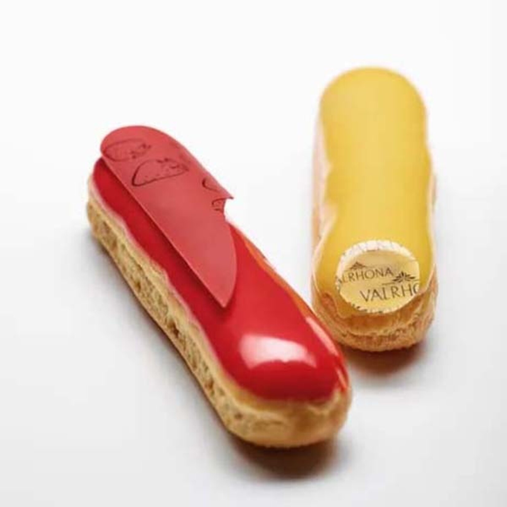 Valrhona Valrhona - Inspiration Fraise (Strawberry) Fruit Couverture Drops - 6.6 lb (box of 3)