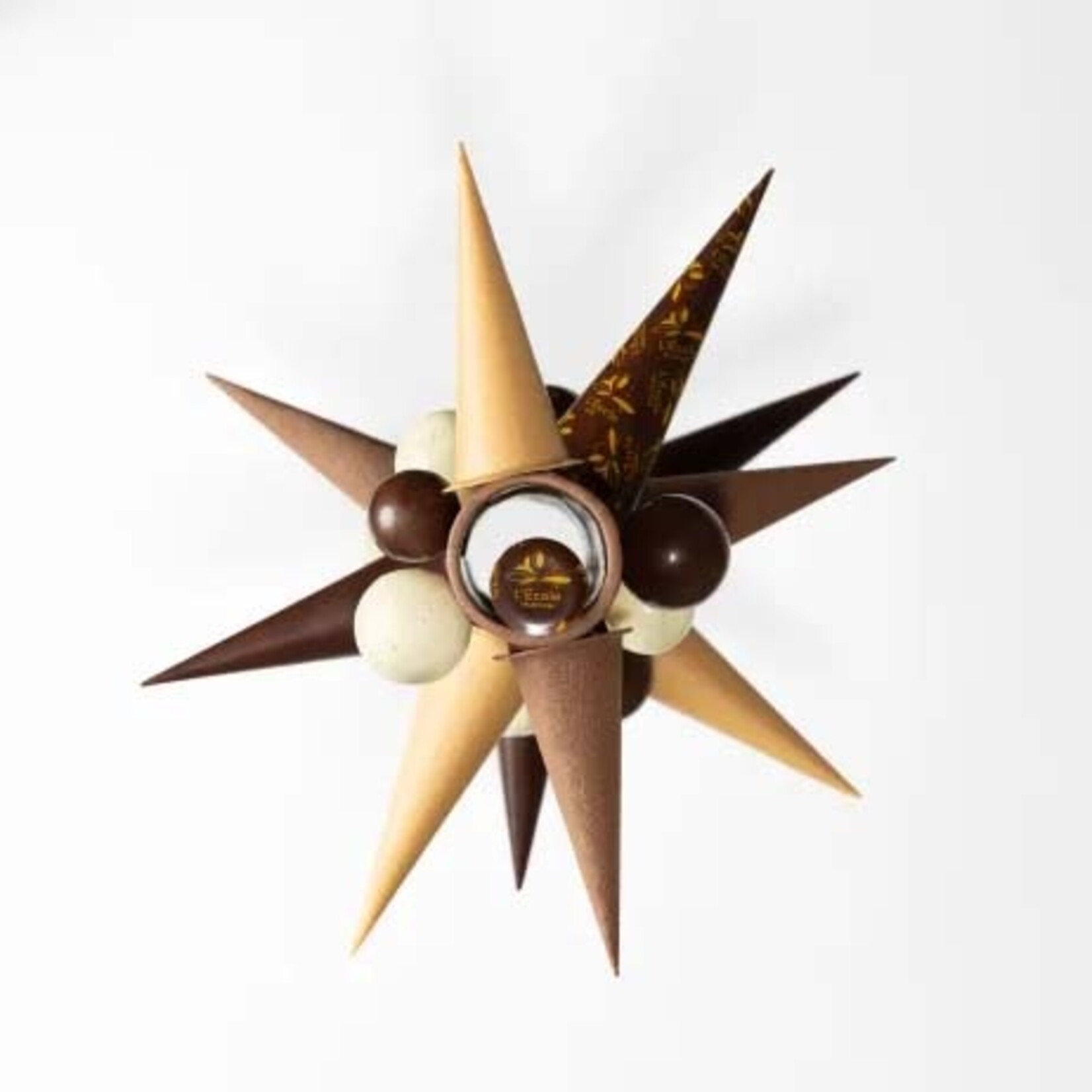Valrhona Valrhona - Hukambi Milk Chocolate 53% - 6.6 lb (box of 3)