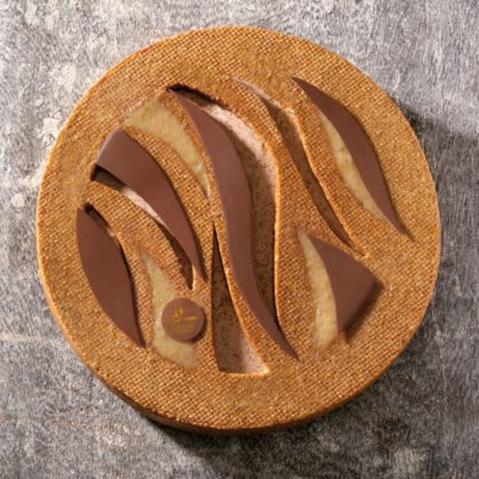 Valrhona Valrhona - Hukambi Milk Chocolate 53% - 6.6 lb (box of 3)